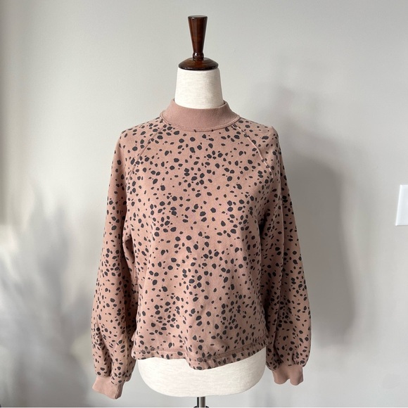 Abercrombie & Fitch Trendy Leopard High Neck Bubble Sleeve Sweatshirt - Picture 2 of 12